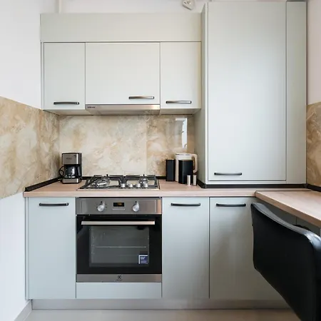 1025 Apartament Bukareszt