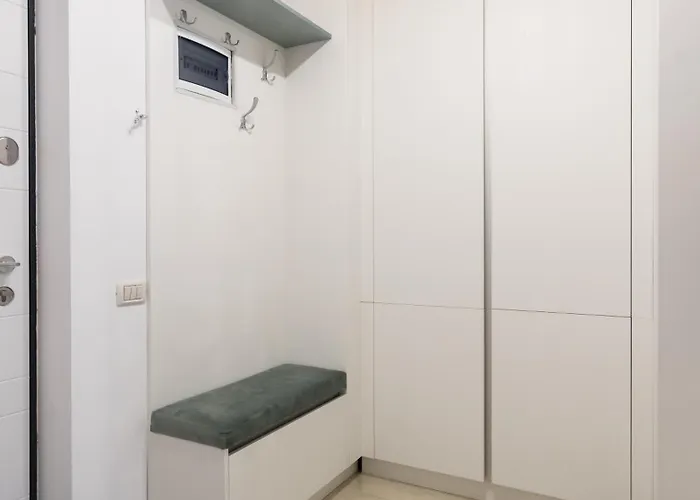 1025 Бухарест