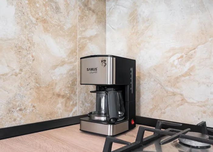 1025 Апартаменти