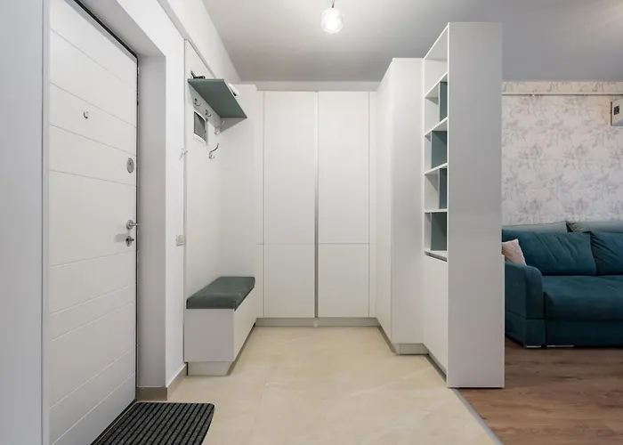 1025 Apartment